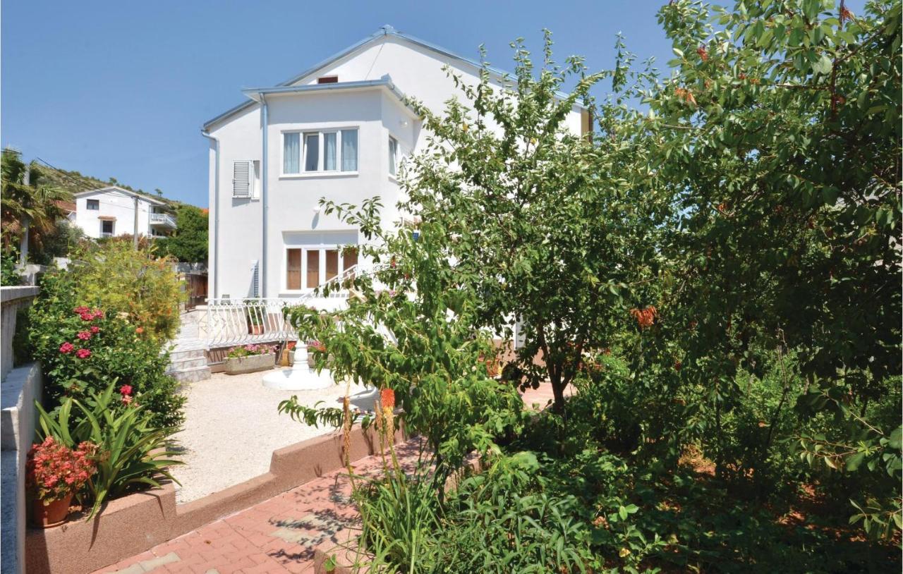Gorgeous Apartment In Marina With Wifi Экстерьер фото